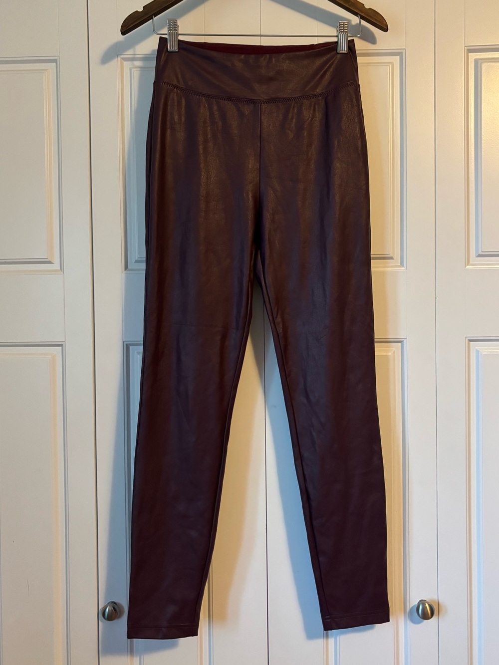 ☀️ Joe Fresh ☀️ deep red pleather leggings